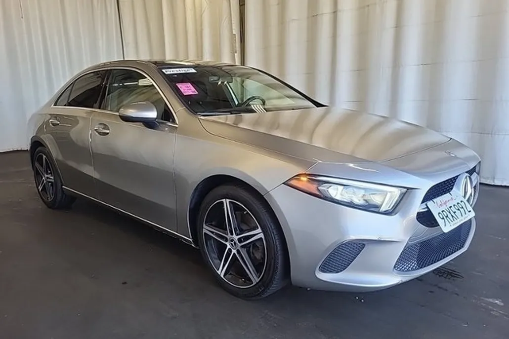 2019 Mercedes Benz A 220 photo 1