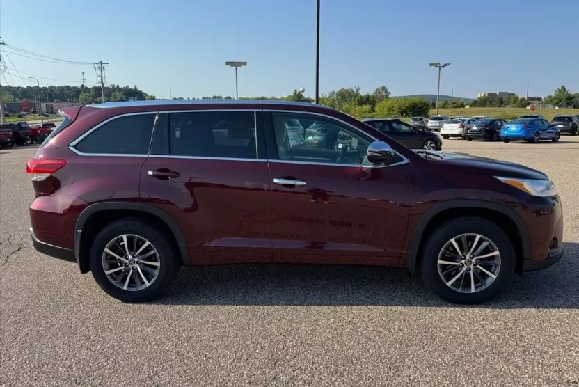 2018 Toyota Highlander XLE photo 1