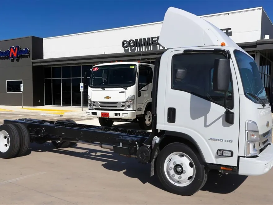 2024 Chevrolet Silverado 4500HD photo 1