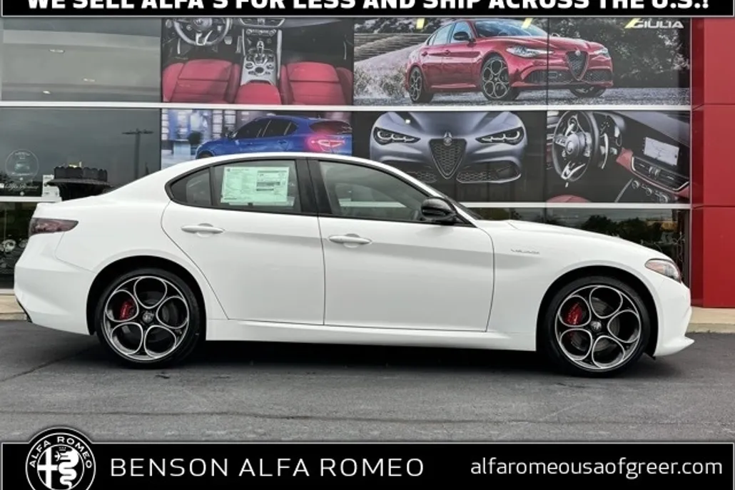 2025 Alfa Romeo Giulia SPRINT photo 1