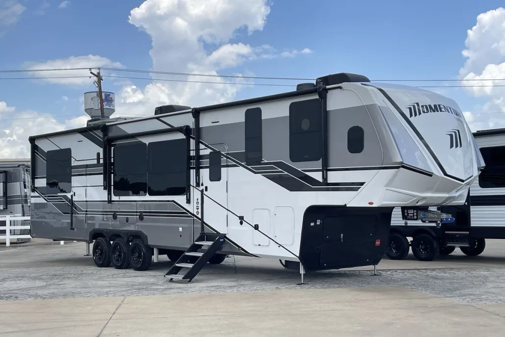 2025 Grand Design Recreational Momentum Wide Body photo 1