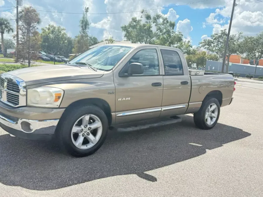 2008 Dodge Ram SLT photo 1