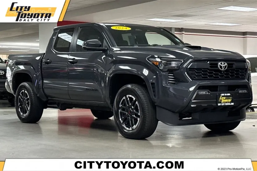 2024 Toyota Tacoma TRD Sport photo 1