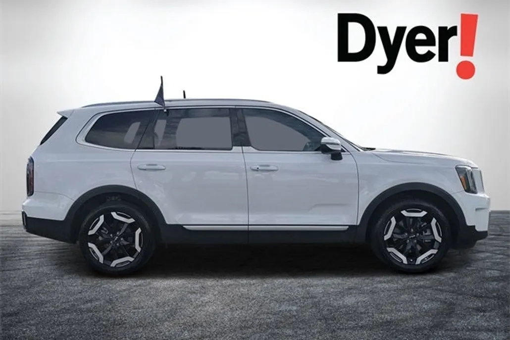 2023 Kia Telluride EX photo 1