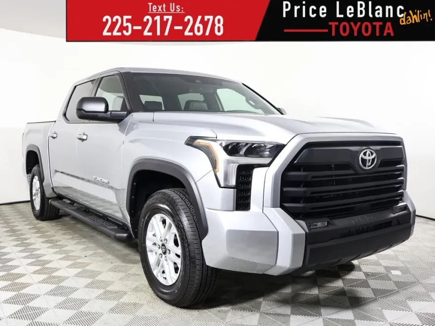 2025 Toyota Tundra SR5 photo 1