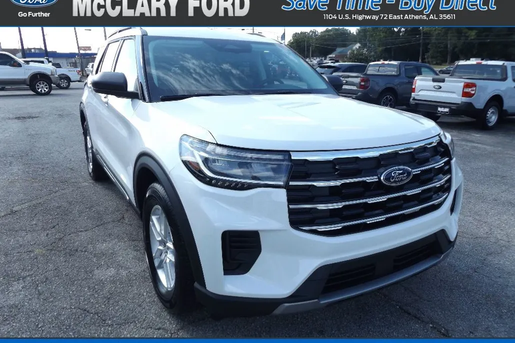 2025 Ford Explorer photo 1