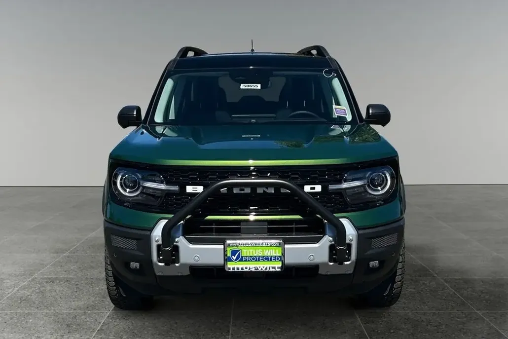 2025 Ford Bronco Sport Outer Banks photo 1