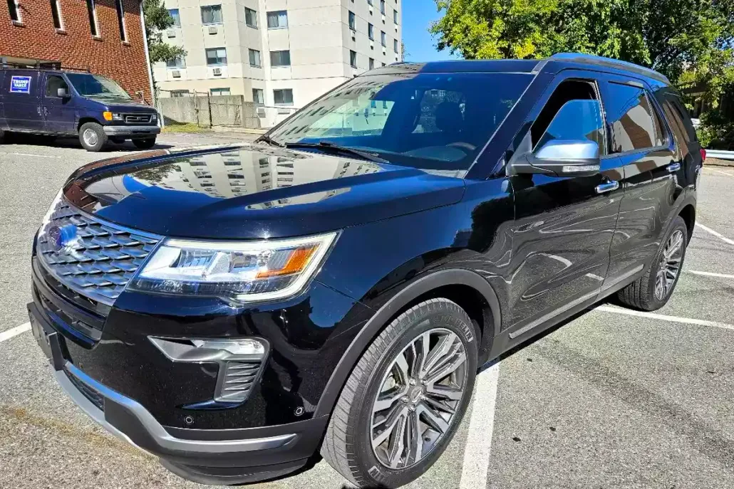 2018 Ford Explorer Platinum photo 1