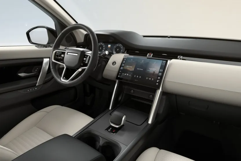 2025 Land Rover Discovery Sport S photo 1