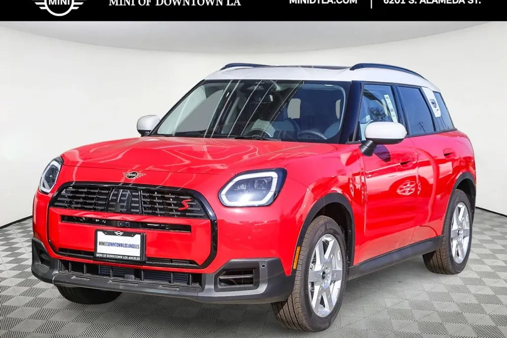 2025 Mini Countryman S ALL4 photo 1