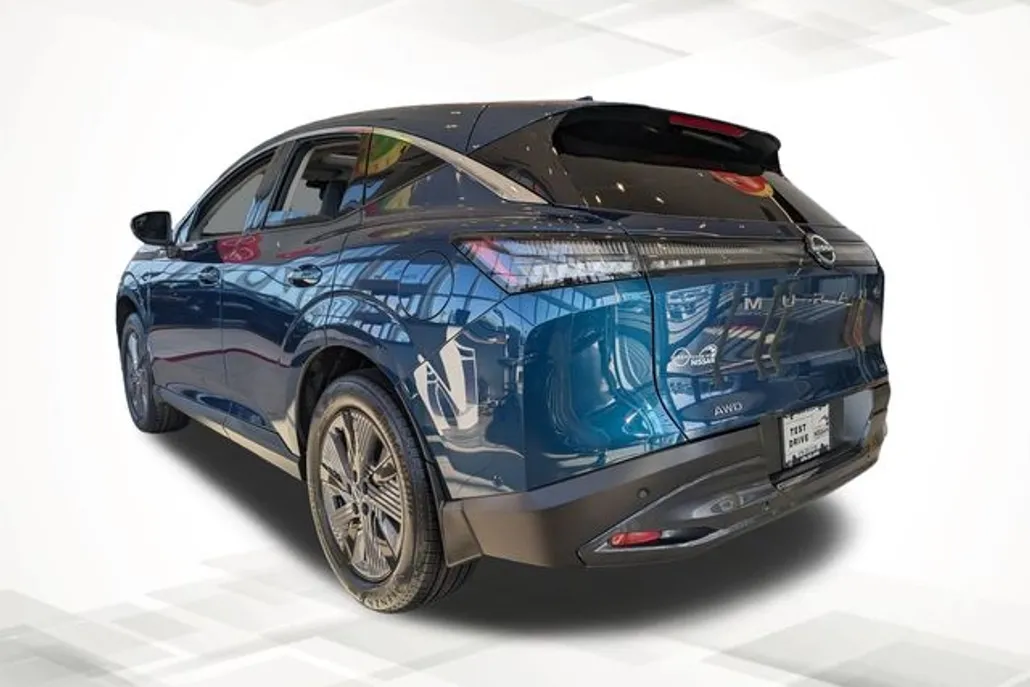2025 Nissan Murano SL photo 1