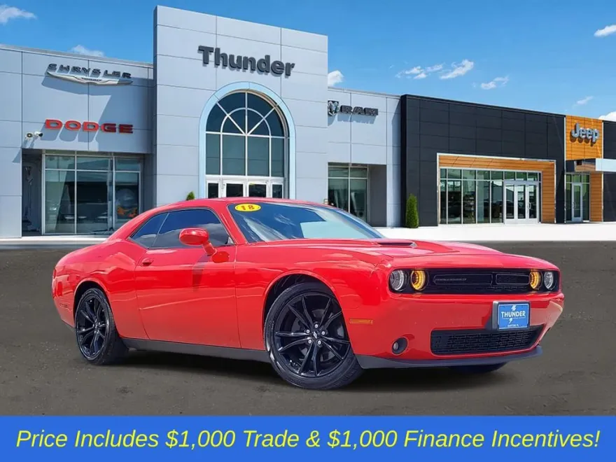 2018 Dodge Challenger SXT Plus photo 1