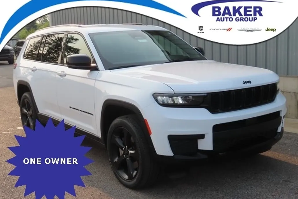 2023 Jeep Grand Cherokee Altitude photo 1