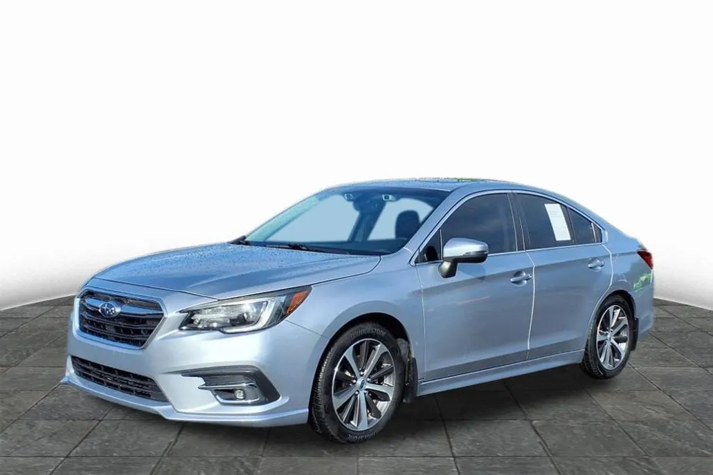 2018 Subaru Legacy Limited photo 1