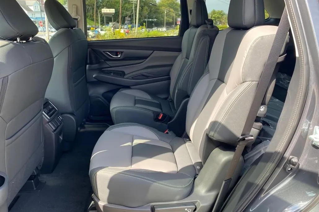 2025 Subaru Ascent Onyx Edition photo 1