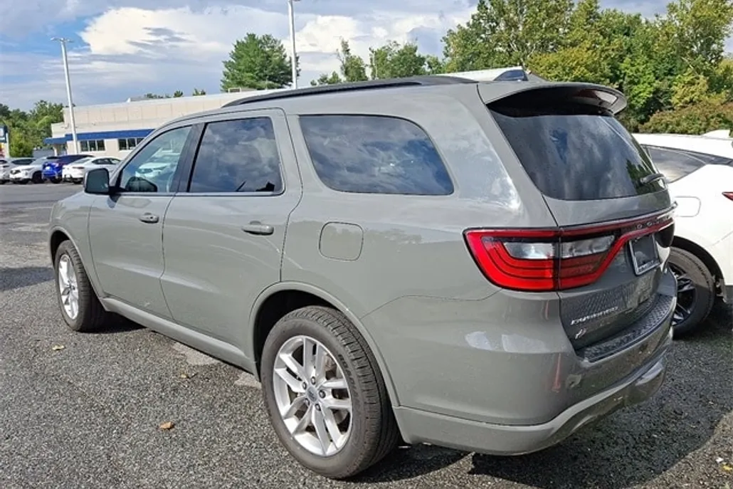 2023 Dodge Durango GT Plus photo 1