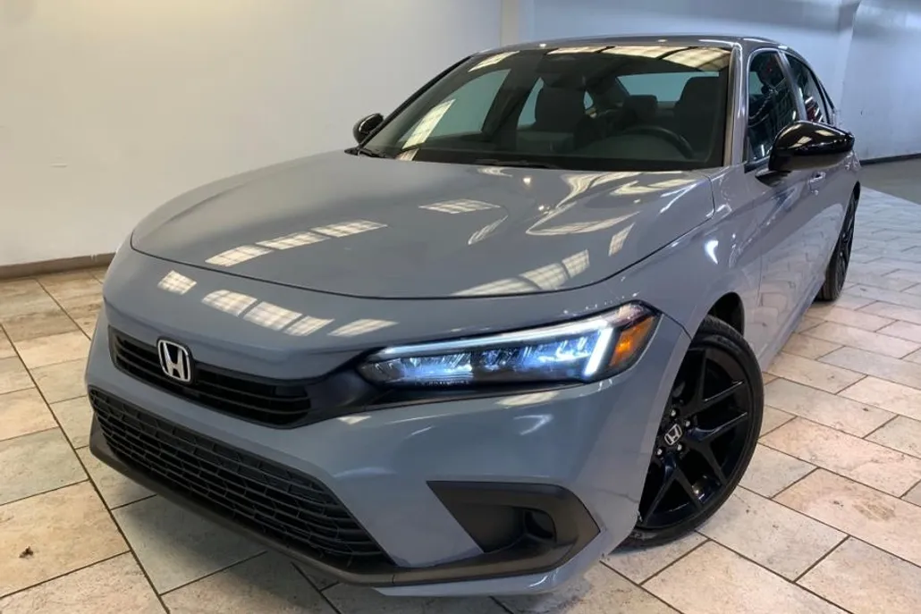 2022 Honda Civic Sport photo 1