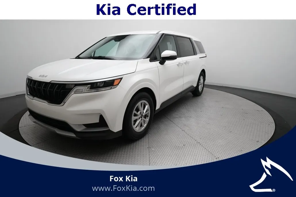 2024 Kia Carnival LX photo 1