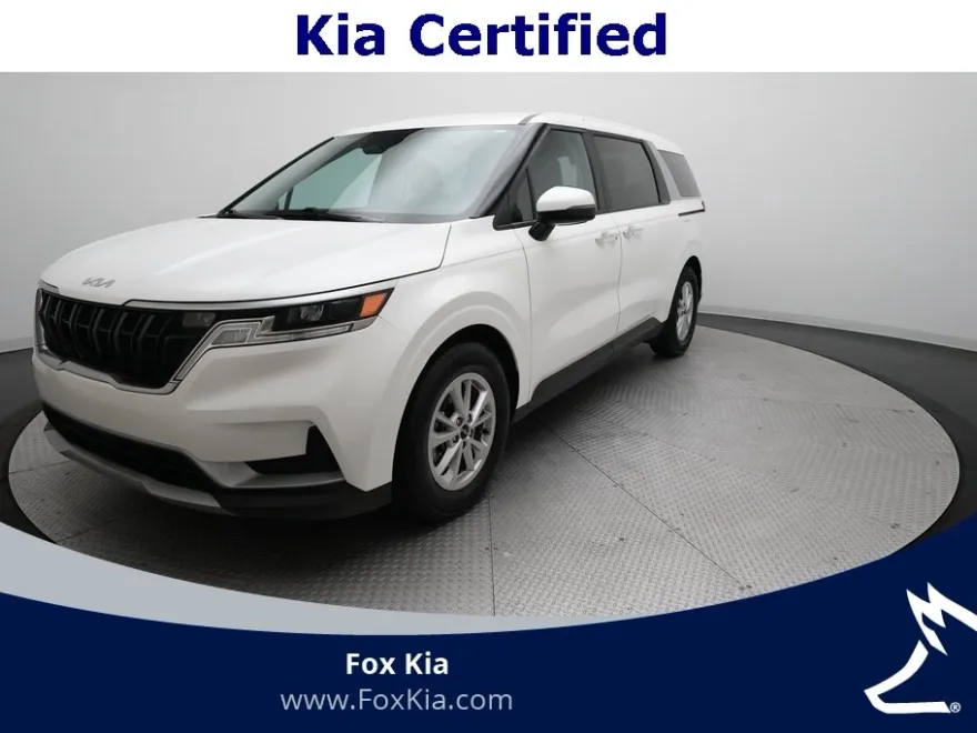 2024 Kia Carnival LX photo 1