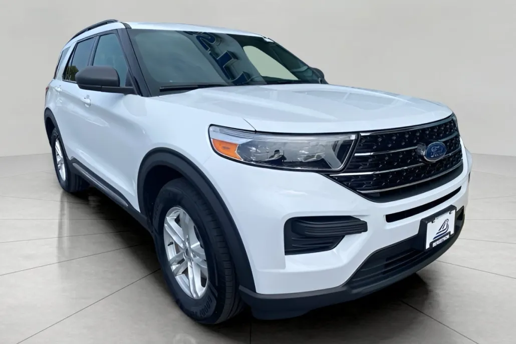 2020 Ford Explorer XLT photo 1