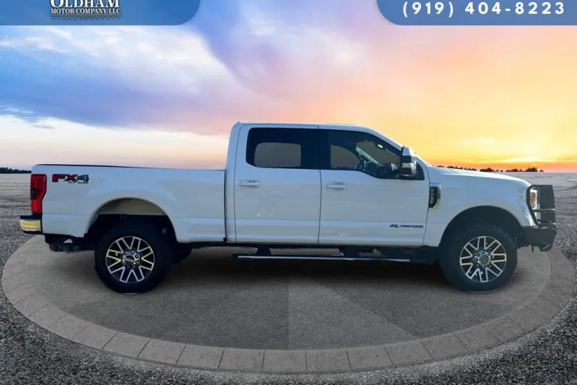 2017 Ford F-250 Lariat photo 1
