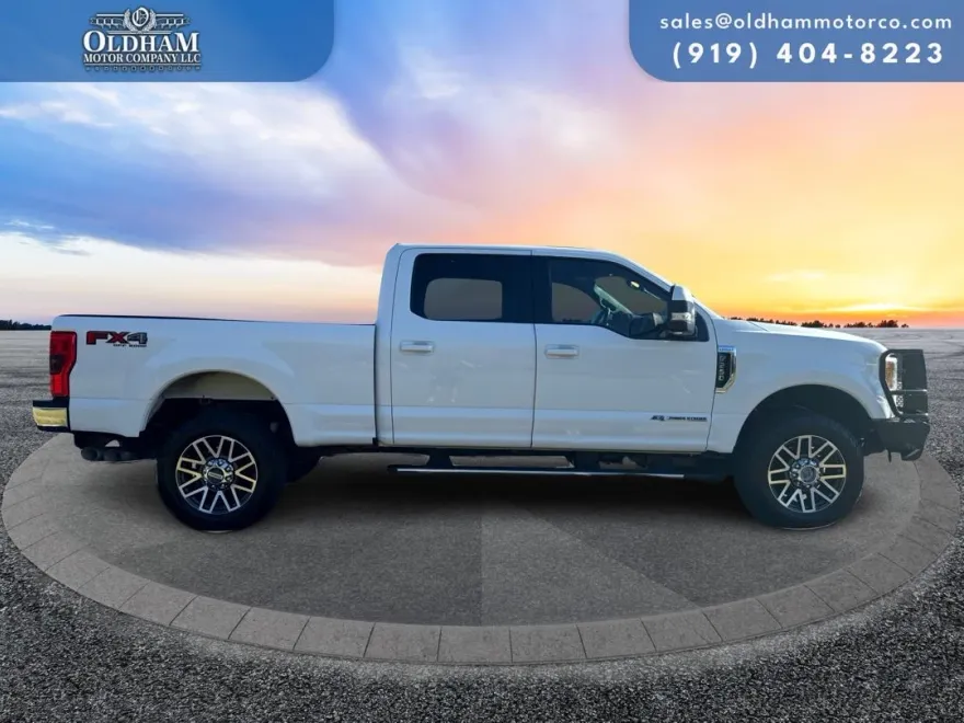 2017 Ford F-250 Lariat photo 1