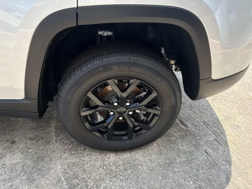 2025 Jeep Grand Cherokee Altitude X photo 1