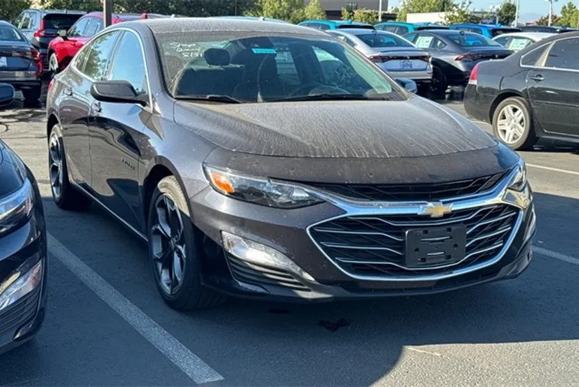 2023 Chevrolet Malibu 1LT photo 1