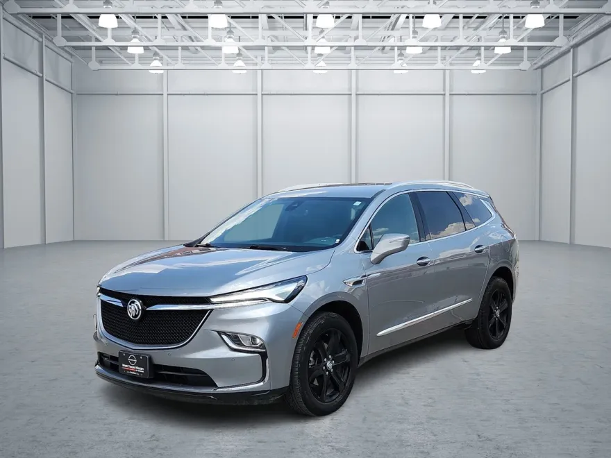 2023 Buick Enclave Essence photo 1