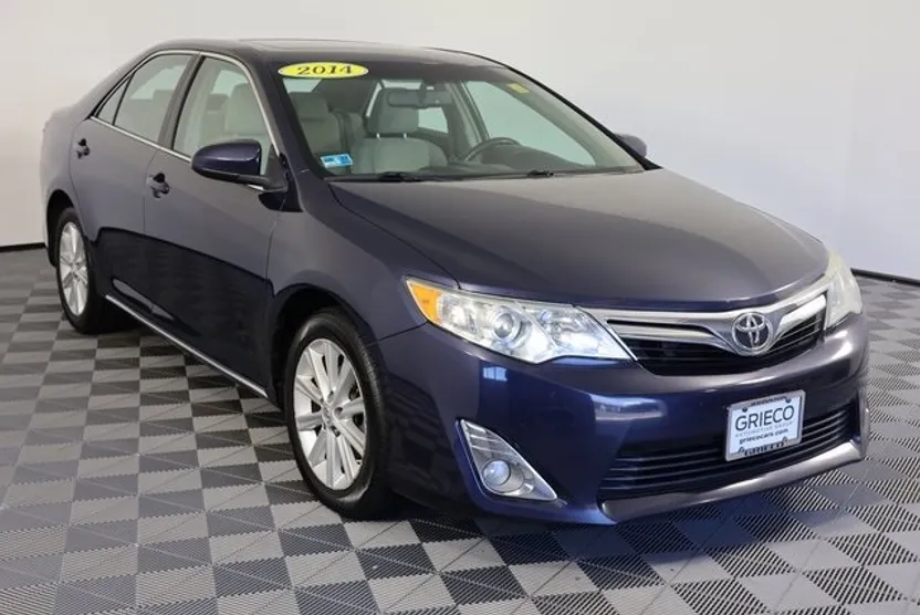 2014 Toyota Camry L photo 1