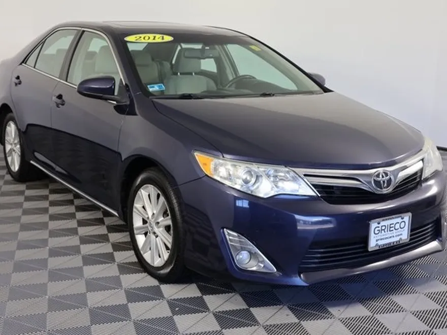 2014 Toyota Camry L photo 1