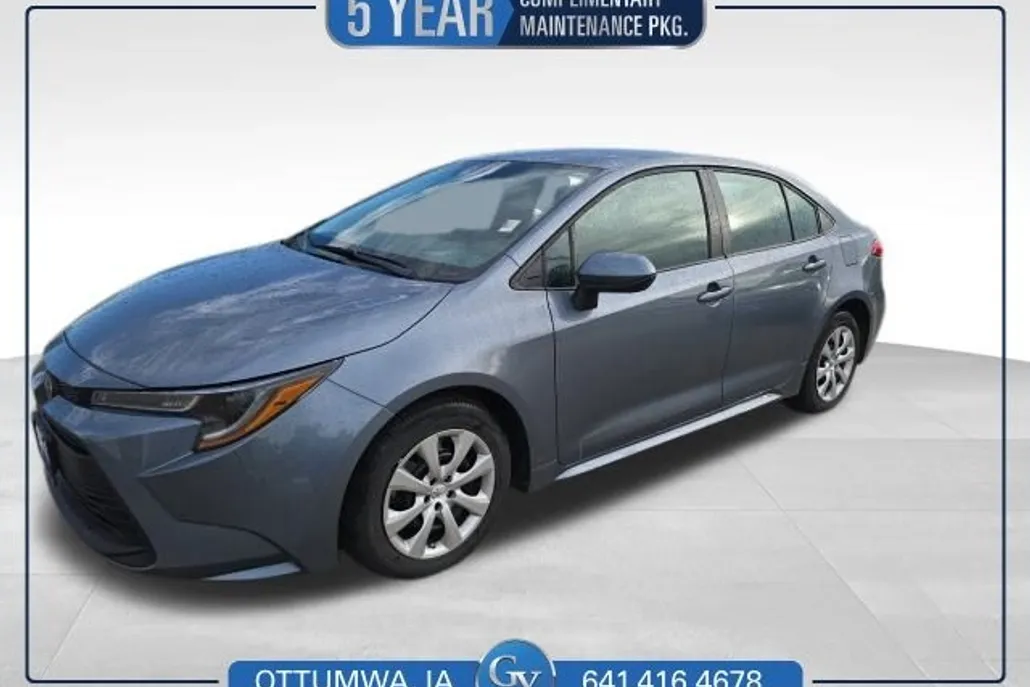 2024 Toyota Corolla LE photo 1