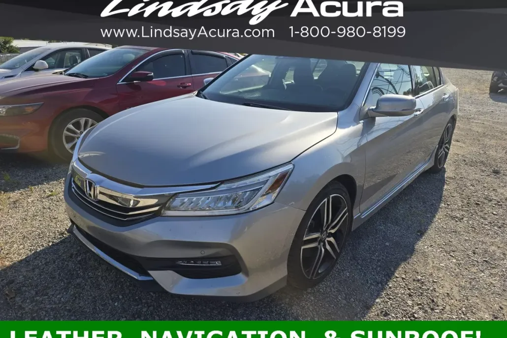 2017 Honda Accord Touring photo 1