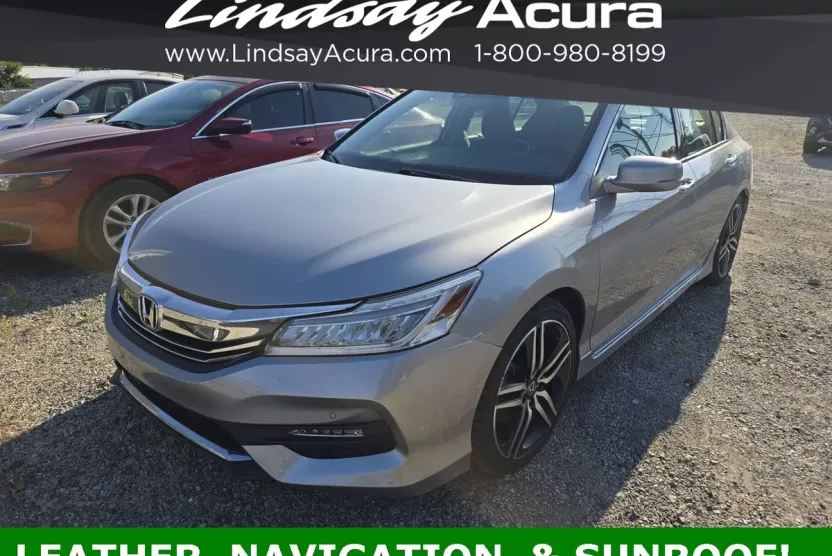 2017 Honda Accord Touring photo 1