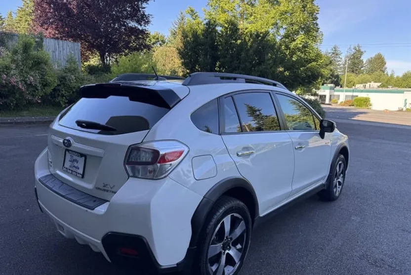 2015 Subaru Crosstrek Hybrid Touring photo 1