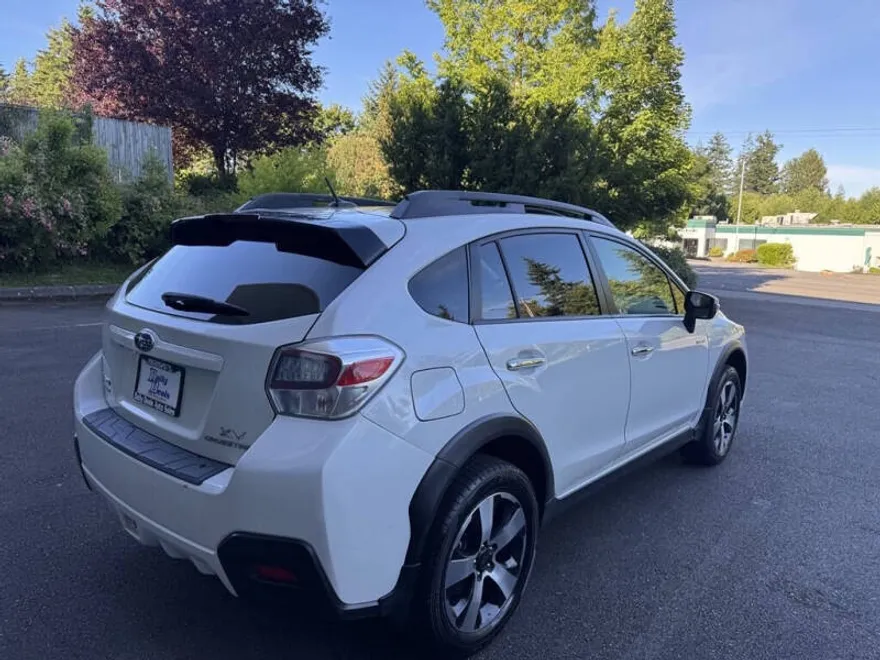 2015 Subaru Crosstrek Hybrid Touring photo 1