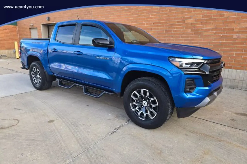 2023 Chevrolet Colorado Z71 photo 1