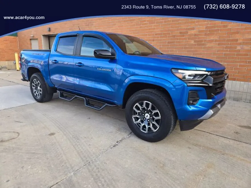 2023 Chevrolet Colorado Z71 photo 1