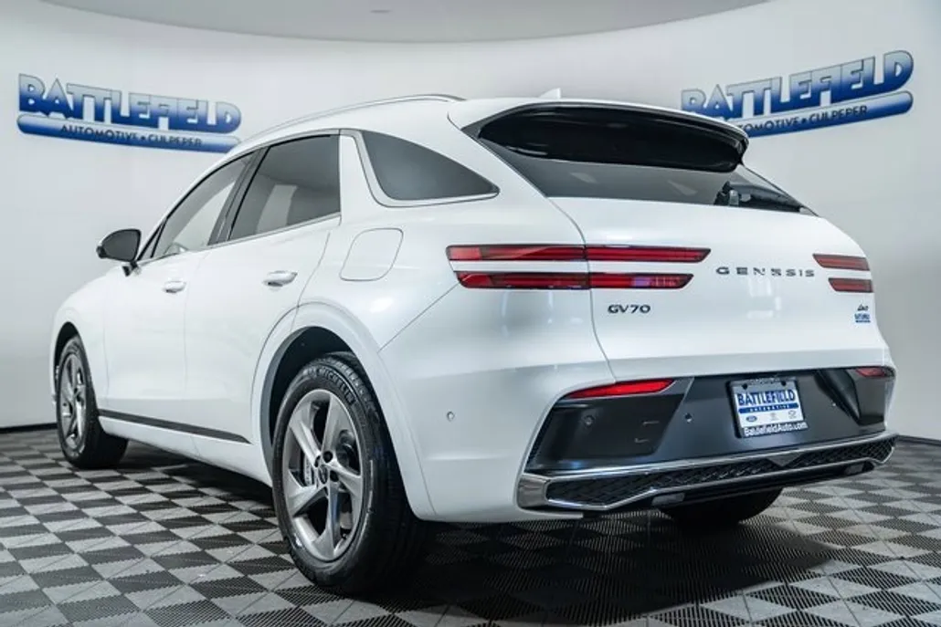 2026 Genesis GV70 2.5T Advanced photo 1