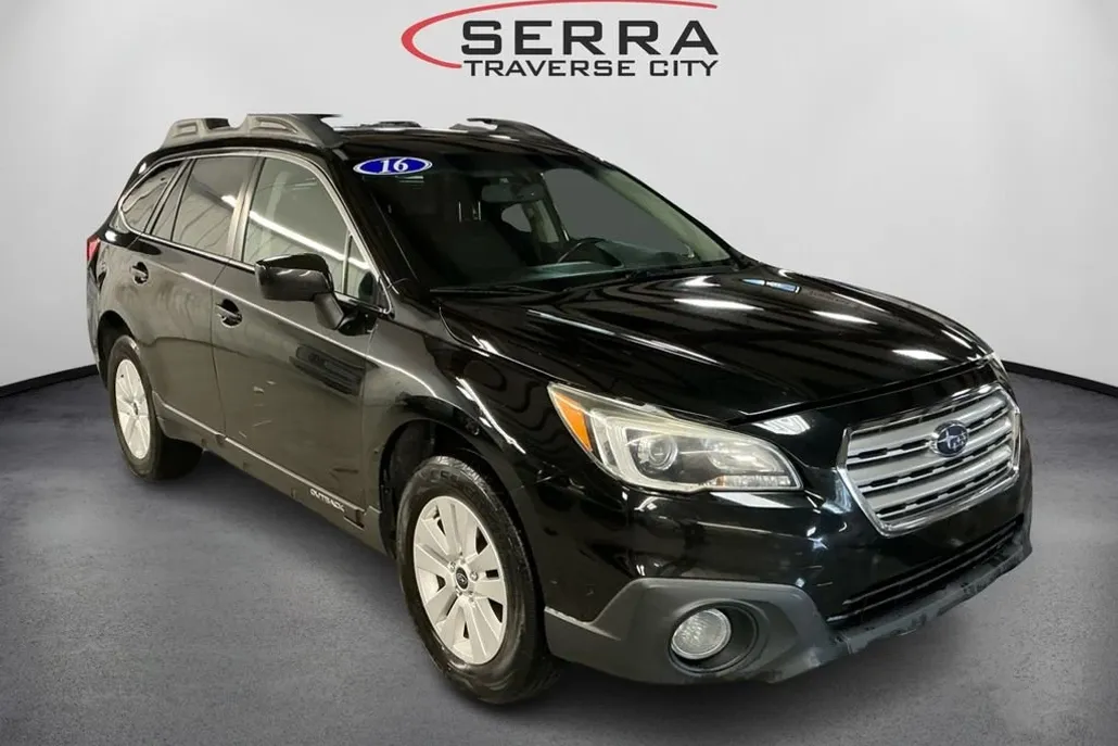 2016 Subaru Outback 2.5i Premium photo 1