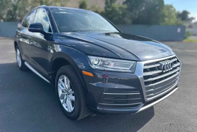2020 Audi Q5 Premium photo 1
