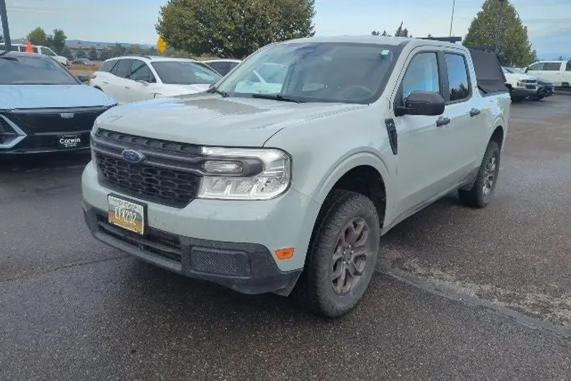 2022 Ford Maverick XLT photo 1