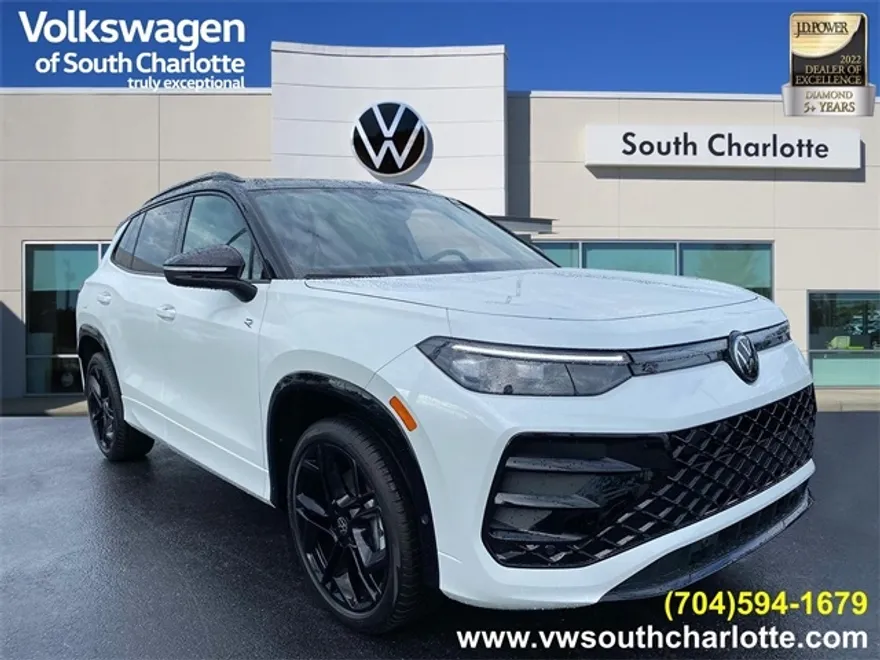 2025 Volkswagen Tiguan SE R-Line Black photo 1