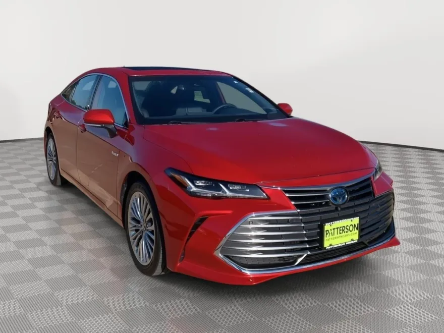 2021 Toyota Avalon Hybrid Limited photo 1
