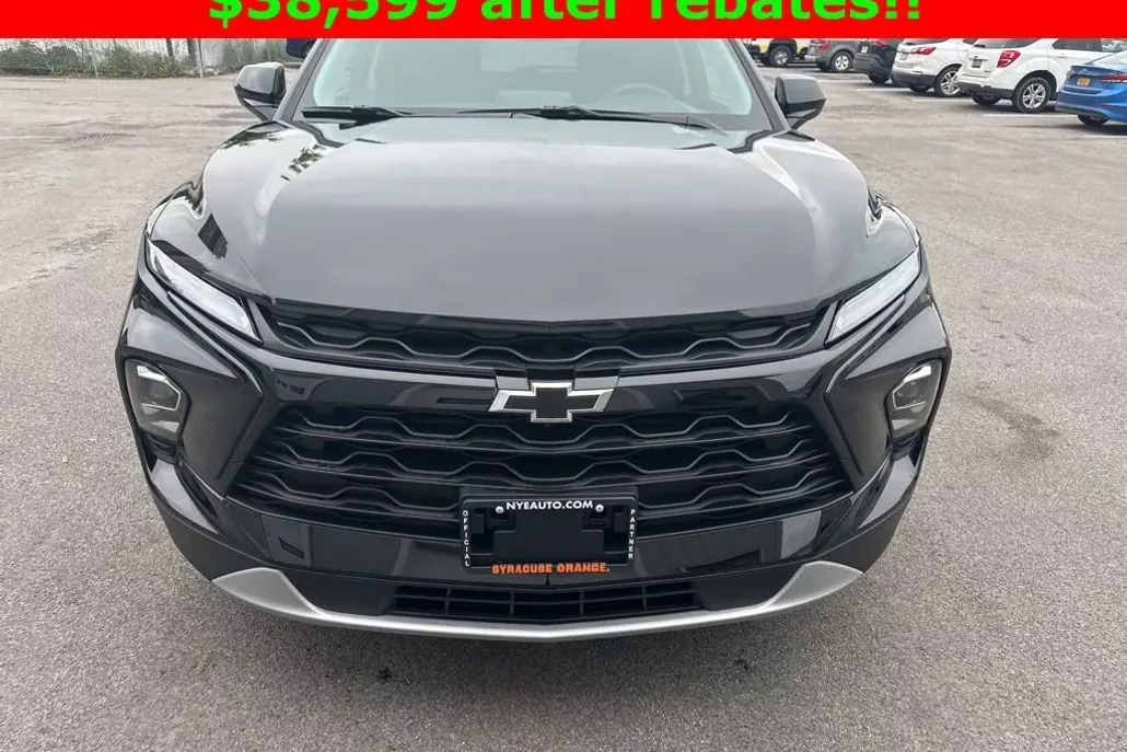 2025 Chevrolet Blazer 2LT photo 1