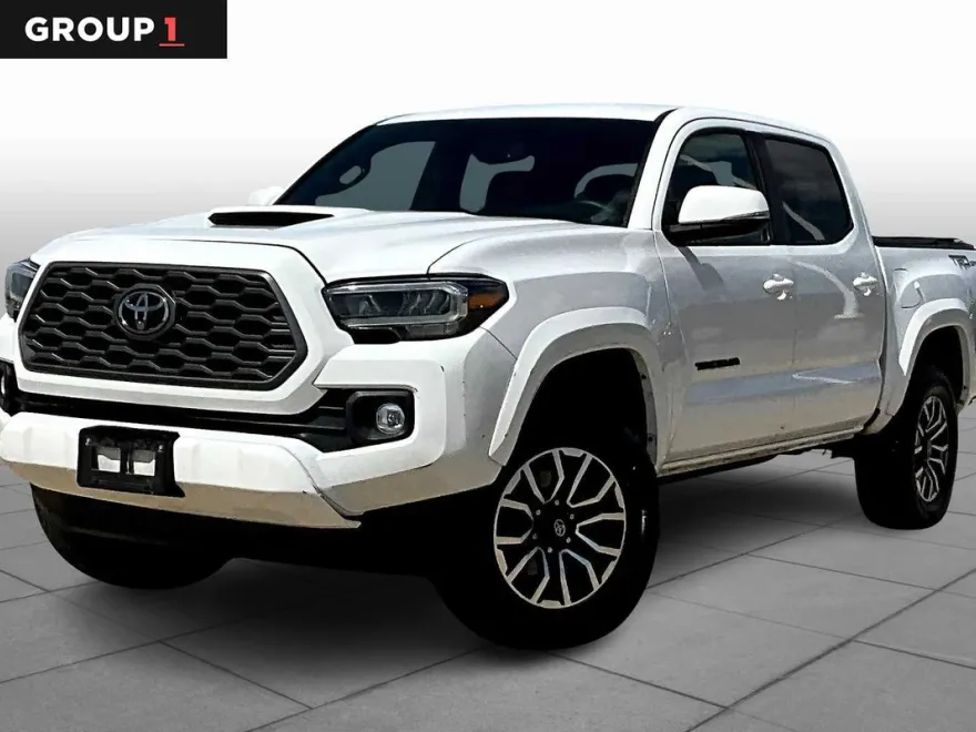 2021 Toyota Tacoma TRD Sport photo 1
