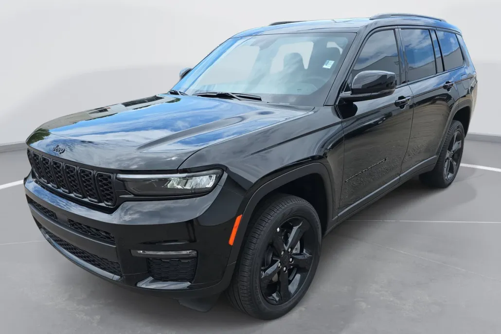 2025 Jeep Grand Cherokee L photo 1