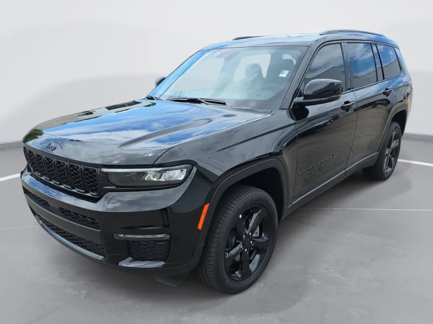 2025 Jeep Grand Cherokee L photo 1