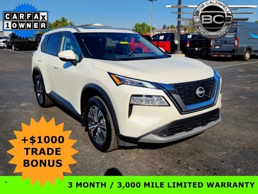 2022 Nissan Rogue SV photo 1