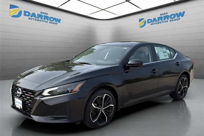 2025 Nissan Altima 2.5 SR photo 1
